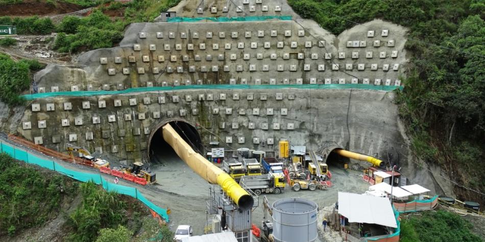 Construcción Túnel del Toyo